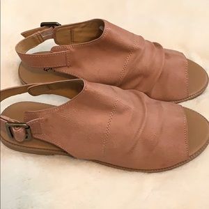 New! Qupid Blush sandals in size 6